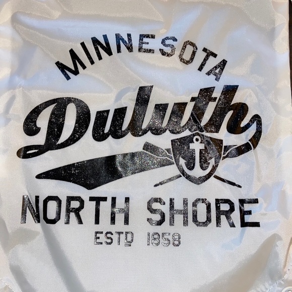 MV Sport Drawstring Backpack Minnesota Duluth North shore Equipment carrier - Picture 2 of 3
